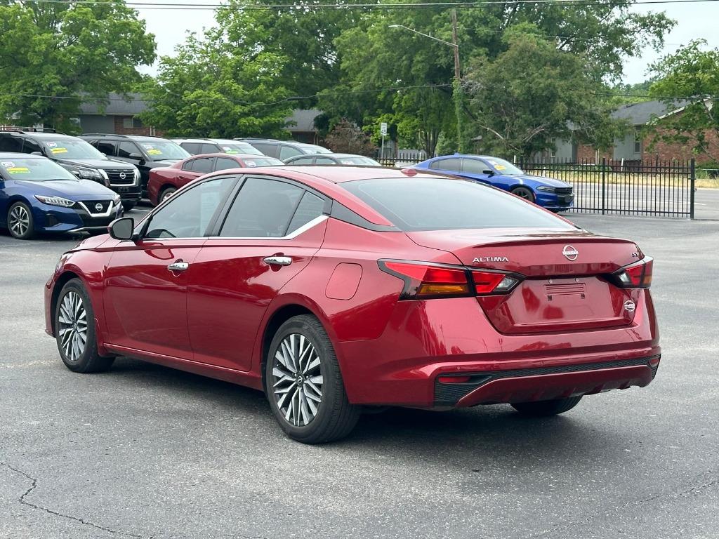2023 Nissan Altima - $22,900