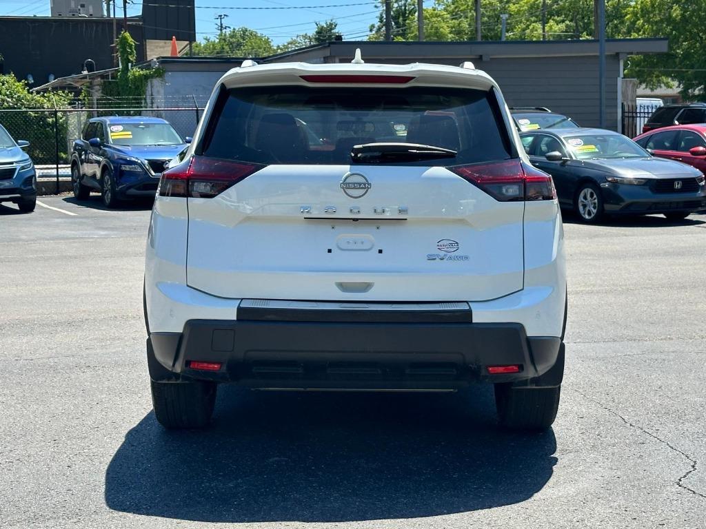 2023 Nissan Rogue - $21,900