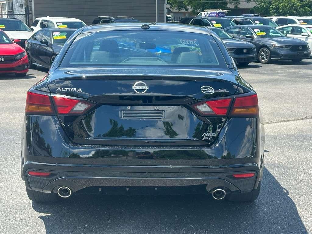 2025 Nissan Altima - $24,500