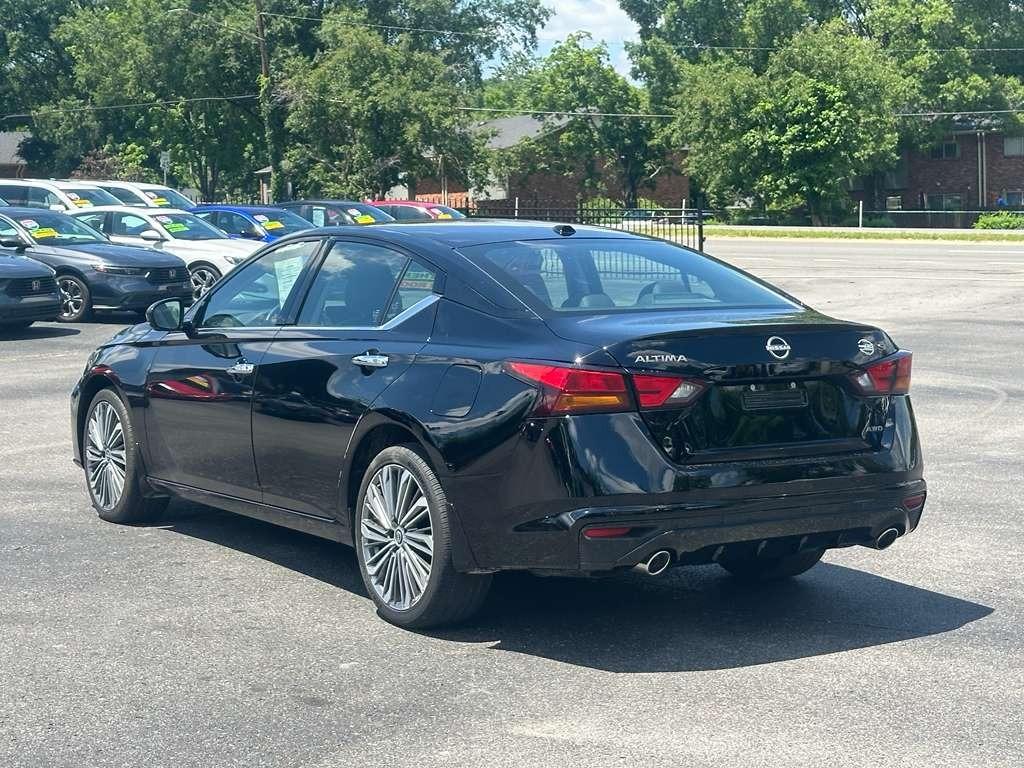 2025 Nissan Altima - $24,500