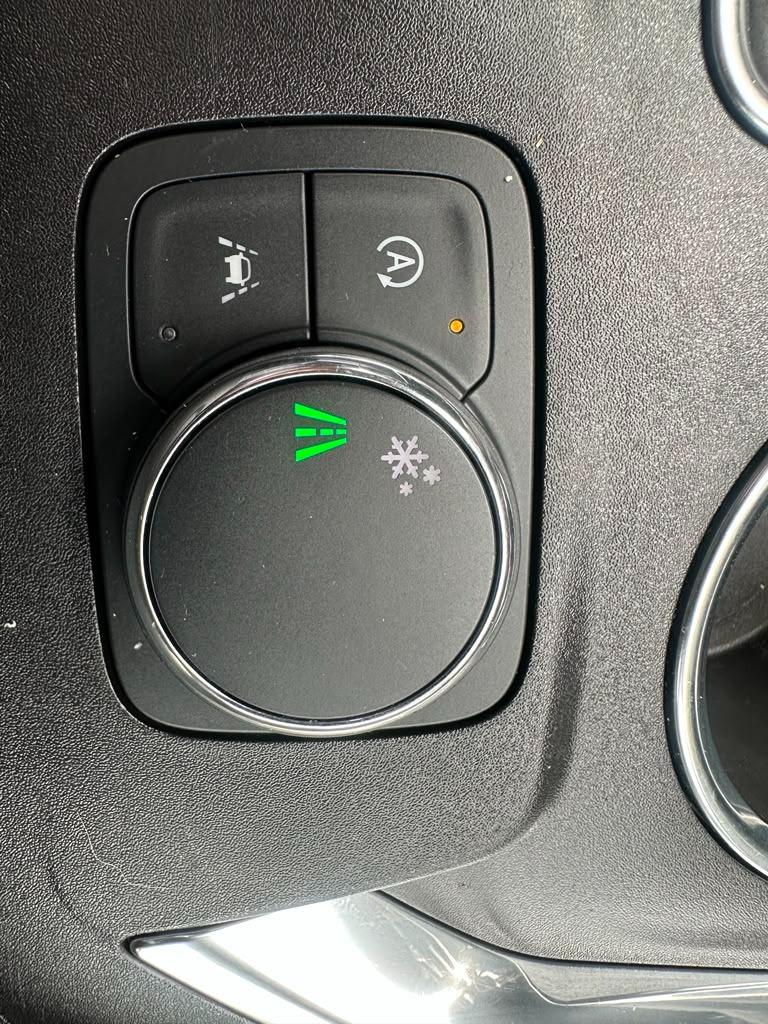 2023 Chevrolet Traverse - $22,900