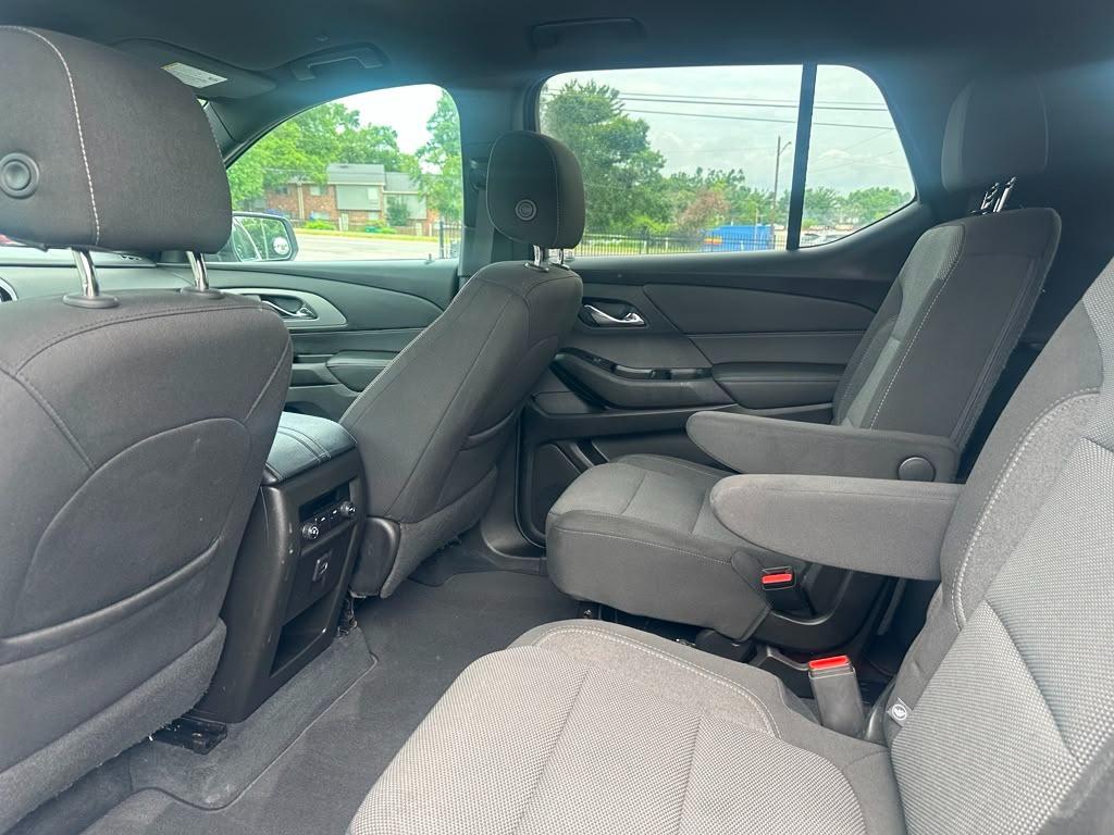 2023 Chevrolet Traverse - $22,900