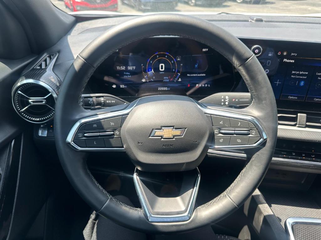 2025 Chevrolet Equinox - $24,900