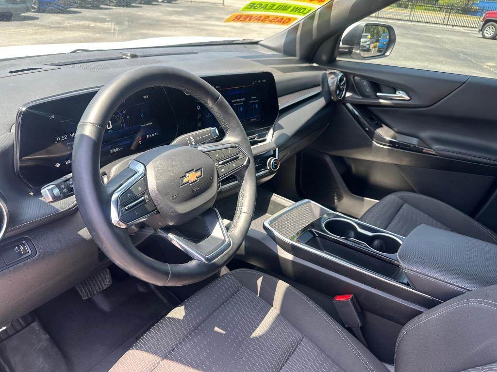 2025 Chevrolet Equinox - $24,900