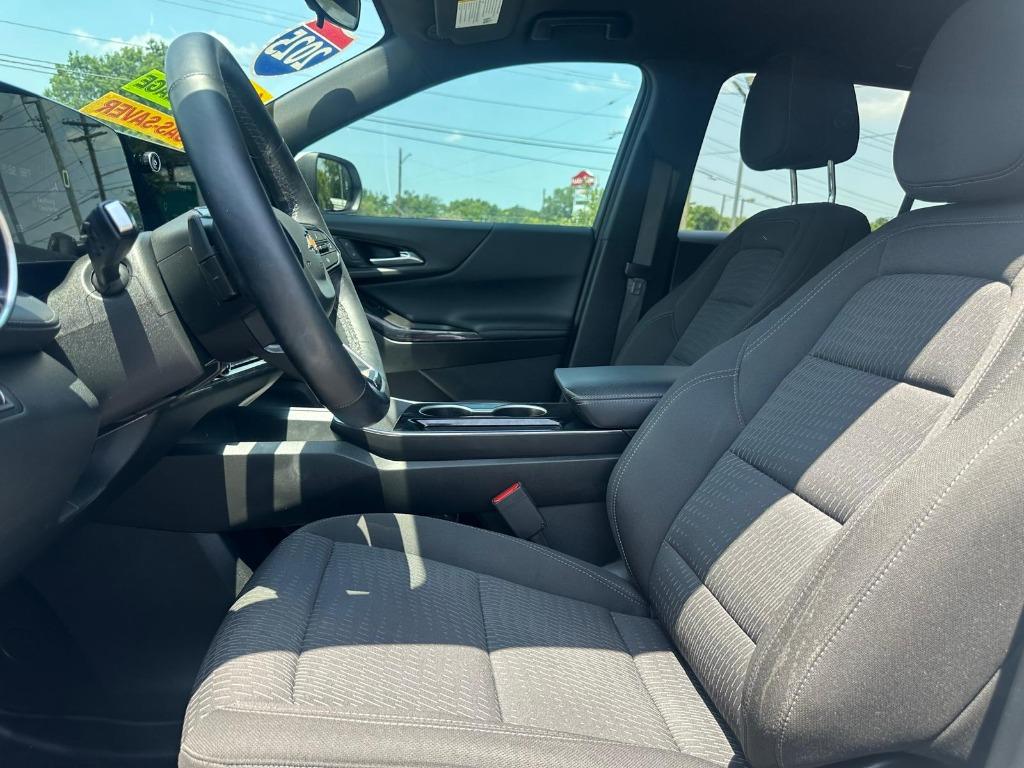 2025 Chevrolet Equinox - $24,900
