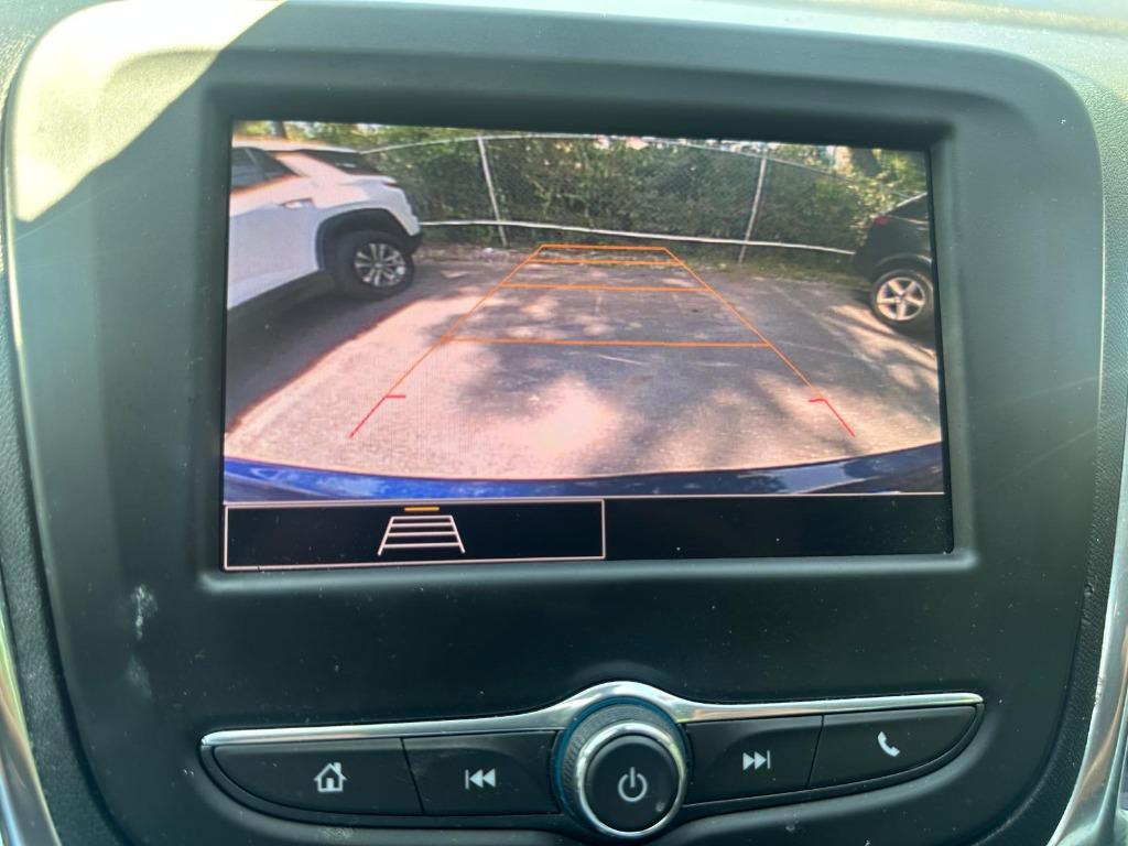 2022 Chevrolet Equinox - $18,900