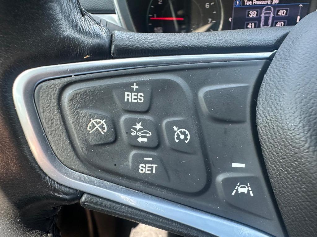 2022 Chevrolet Equinox - $18,900