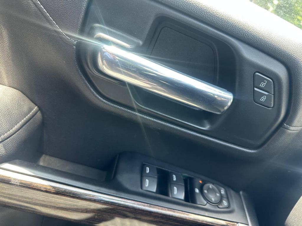 2019 GMC Sierra - $33,900