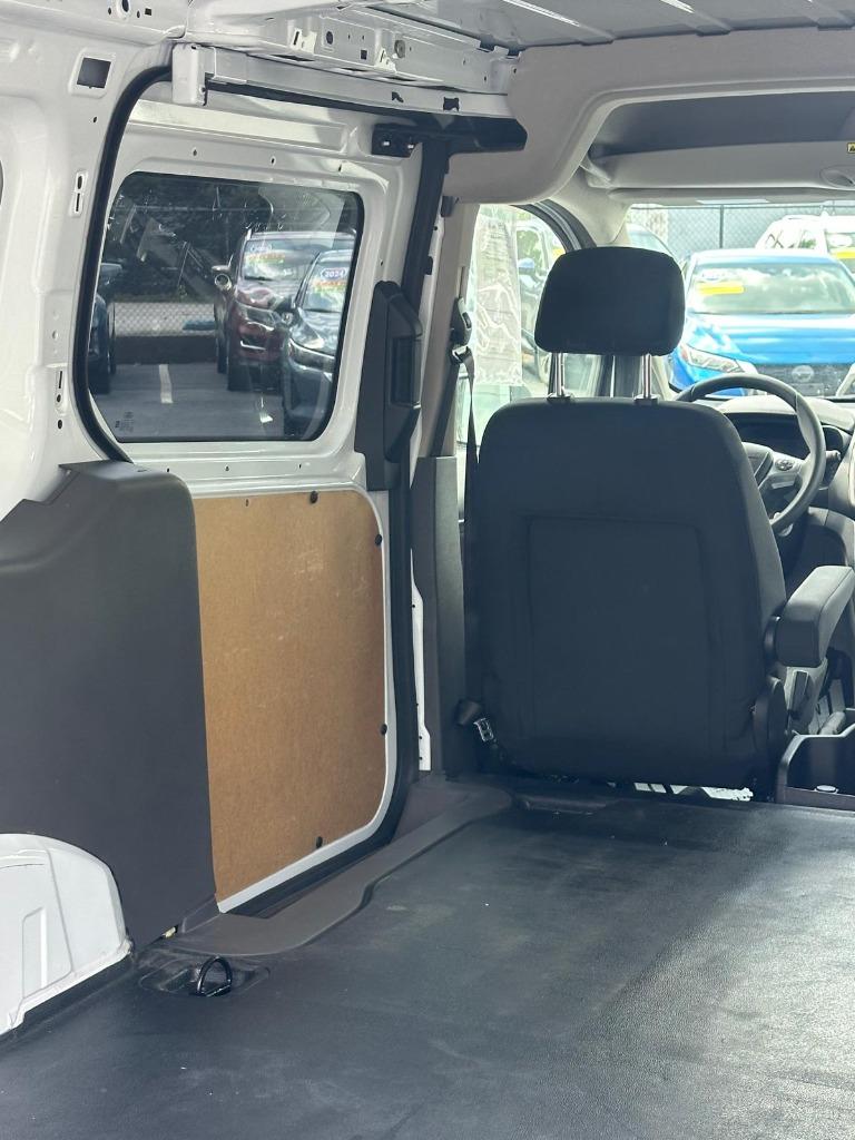2022 Ford Transit Connect - $22,900