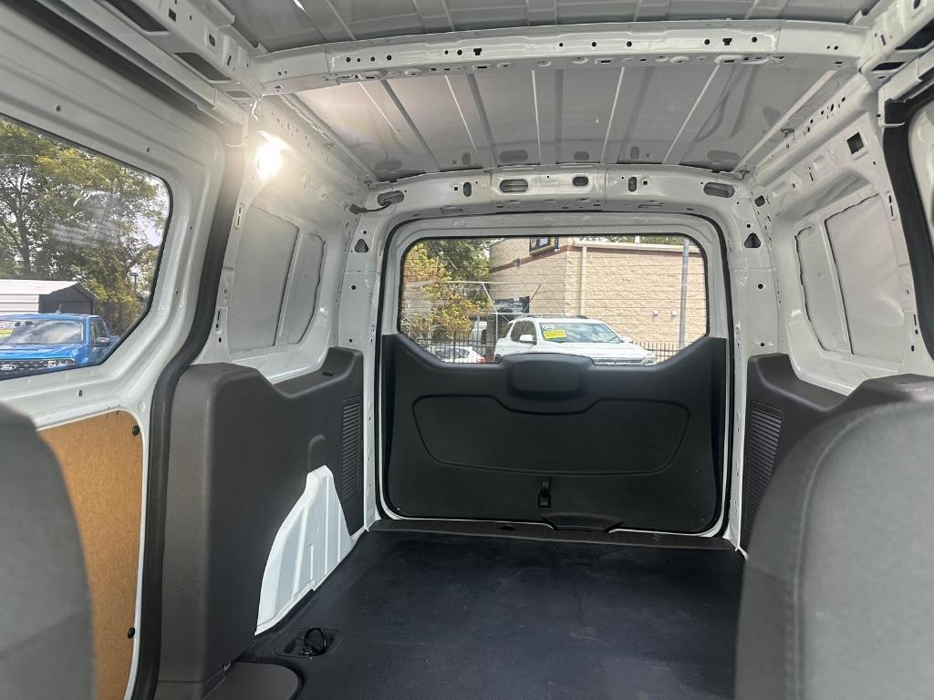 2022 Ford Transit Connect - $22,900
