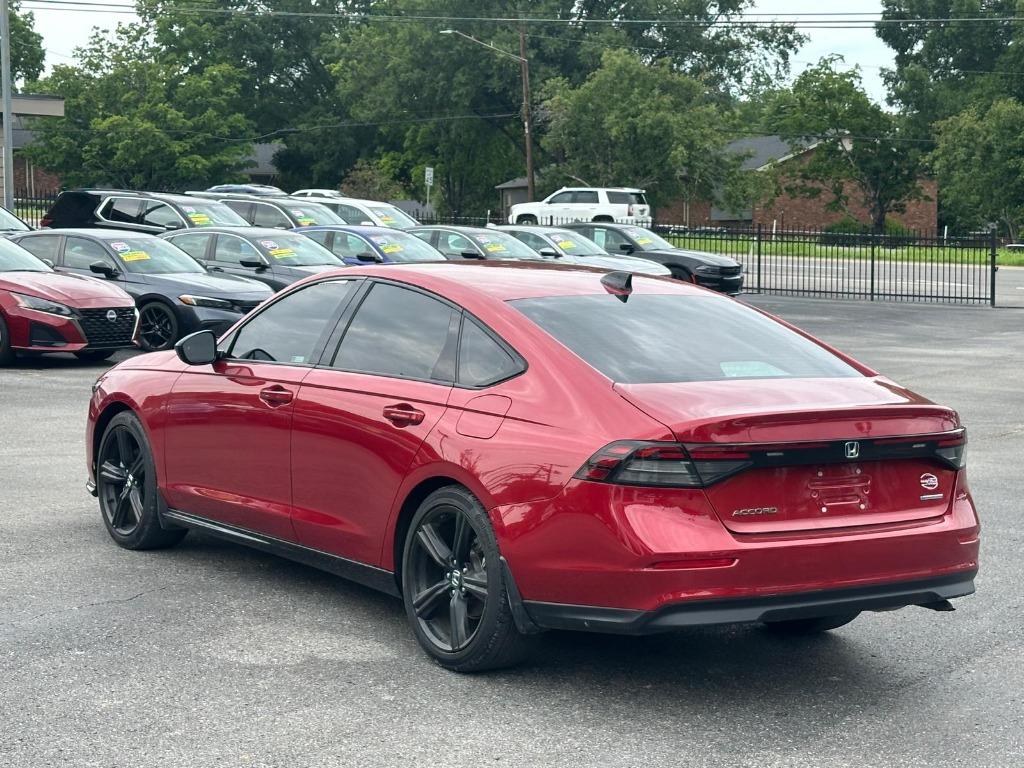 2024 Honda Accord - $27,900