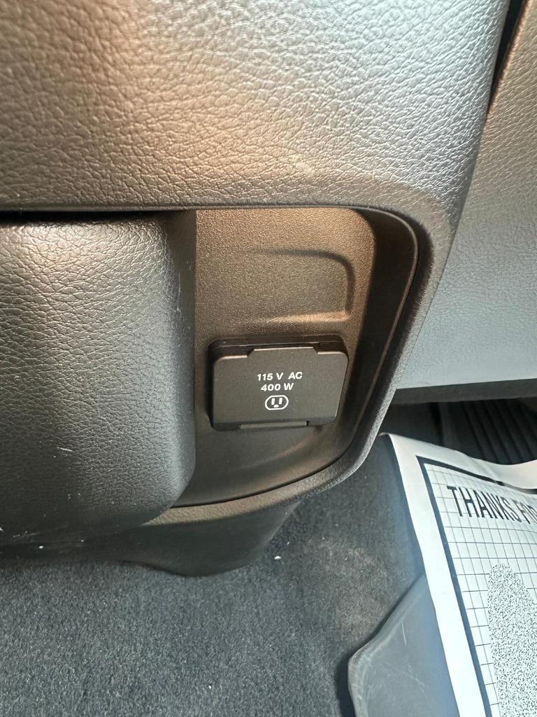 2022 Ram 2500 - $43,900