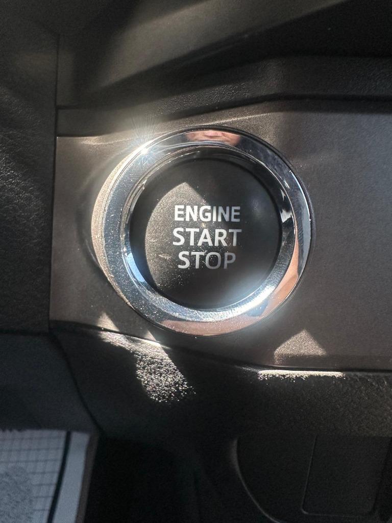 2021 Toyota Tacoma - $33,900