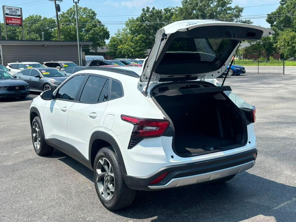 2024 Chevrolet Trax - $18,900