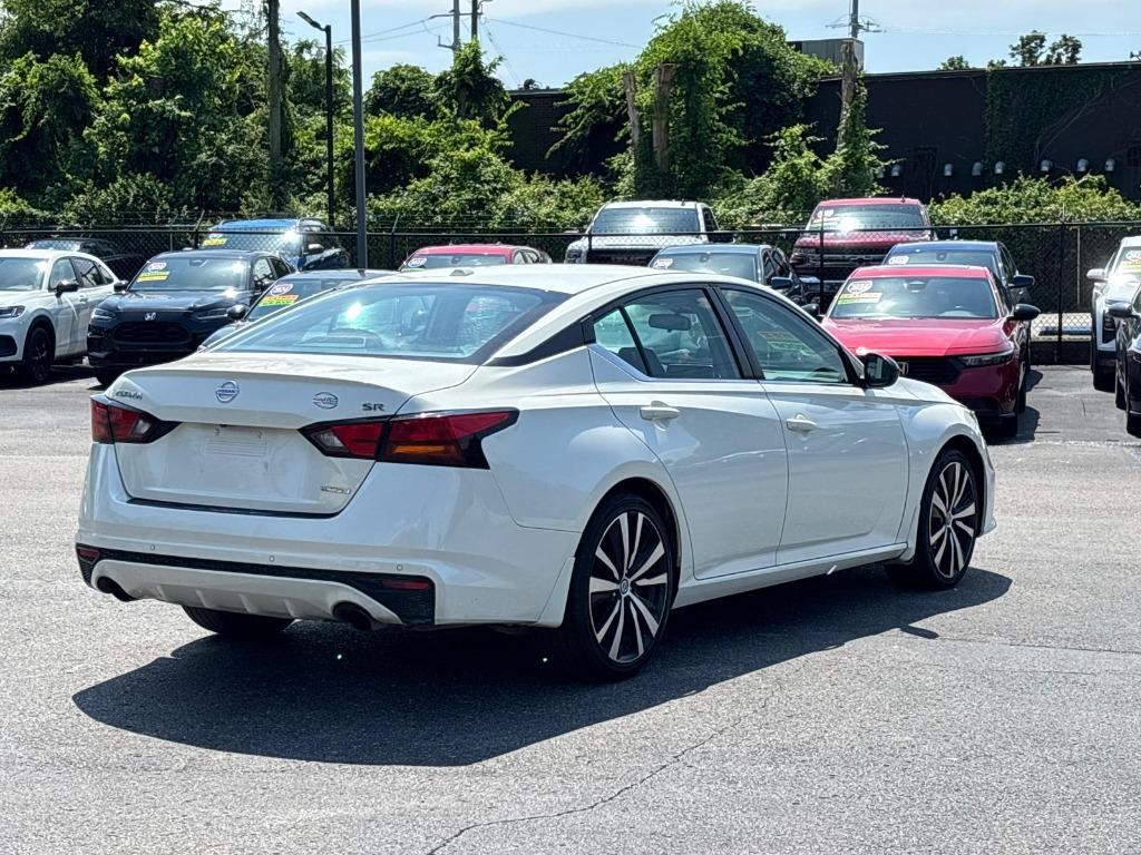 2020 Nissan Altima - $17,900