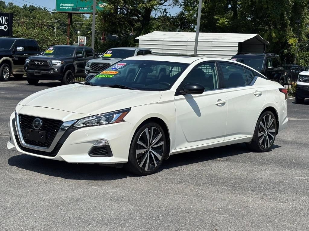 2020 Nissan Altima - $17,900