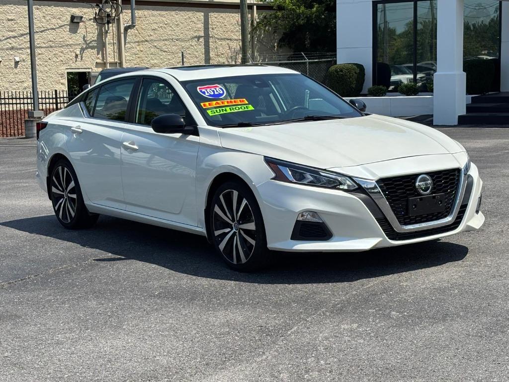 2020 Nissan Altima - $17,900