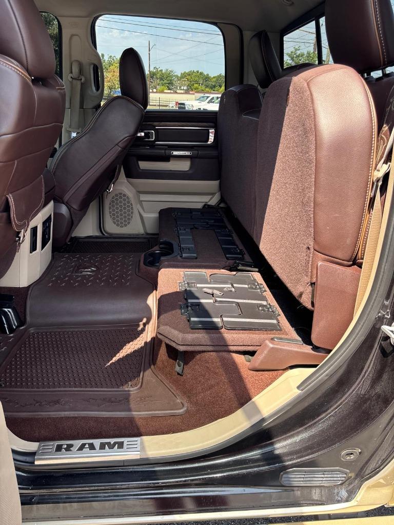 2017 Ram 1500 - $27,500