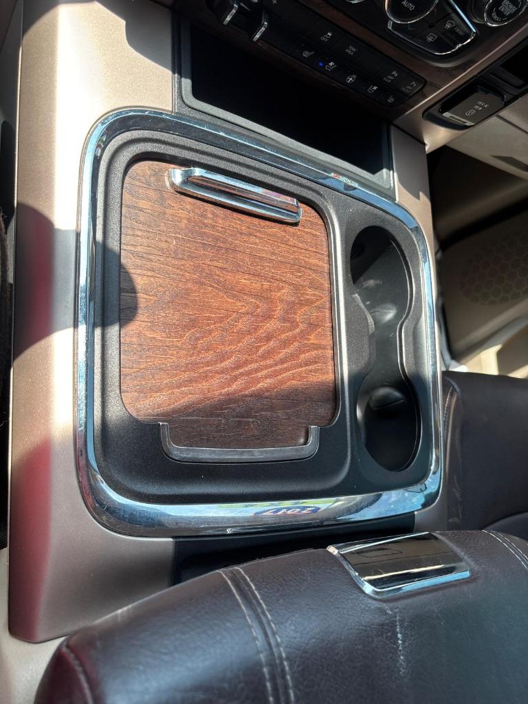 2017 Ram 1500 - $27,500