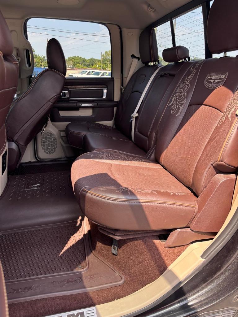 2017 Ram 1500 - $27,500