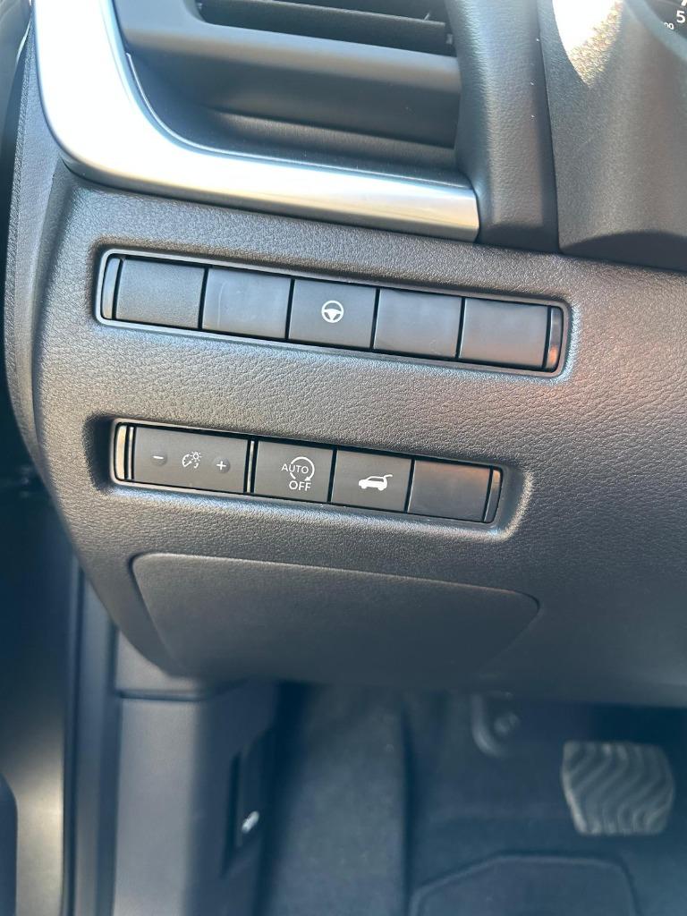 2026 Nissan Rogue - $28,900