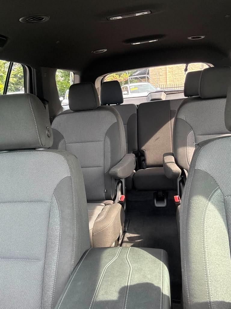 2023 Chevrolet Traverse - $25,900