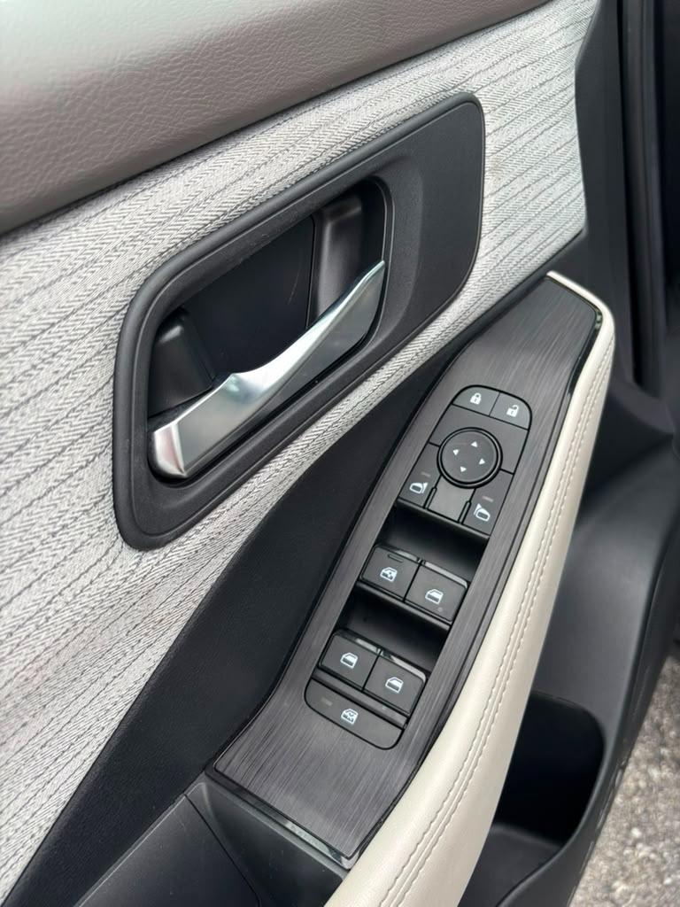 2023 Nissan Rogue - $22,900