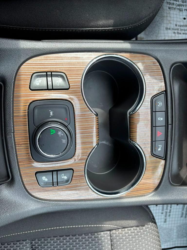 2023 GMC Acadia - $23,900