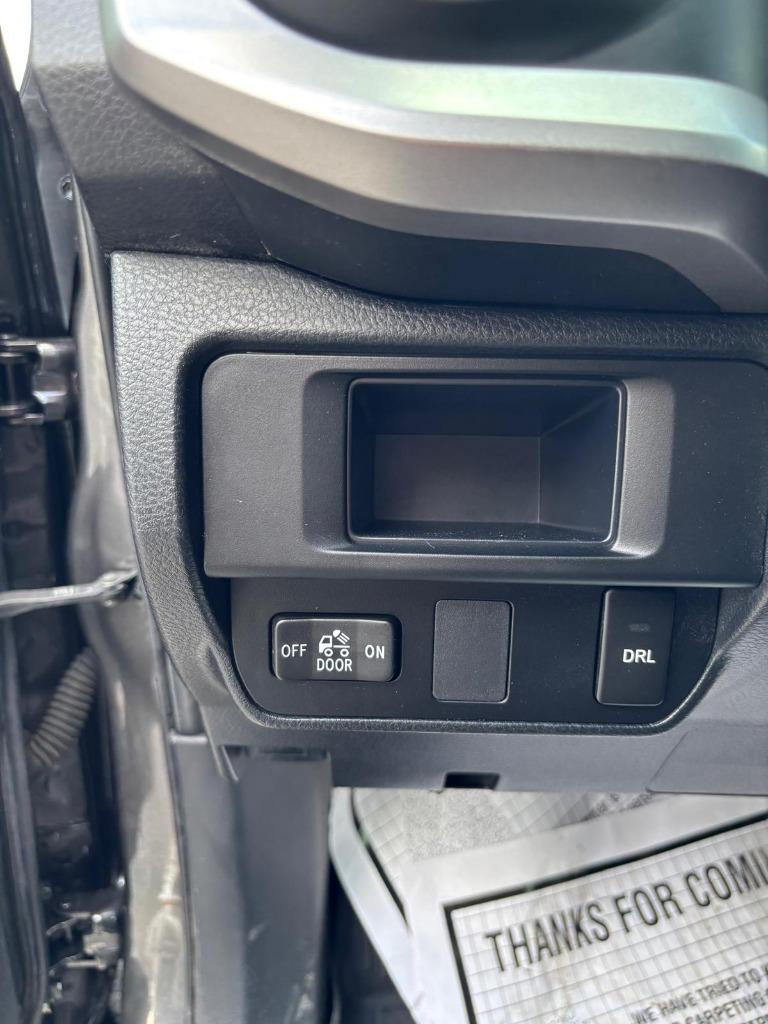 2017 Toyota Tacoma - $28,900