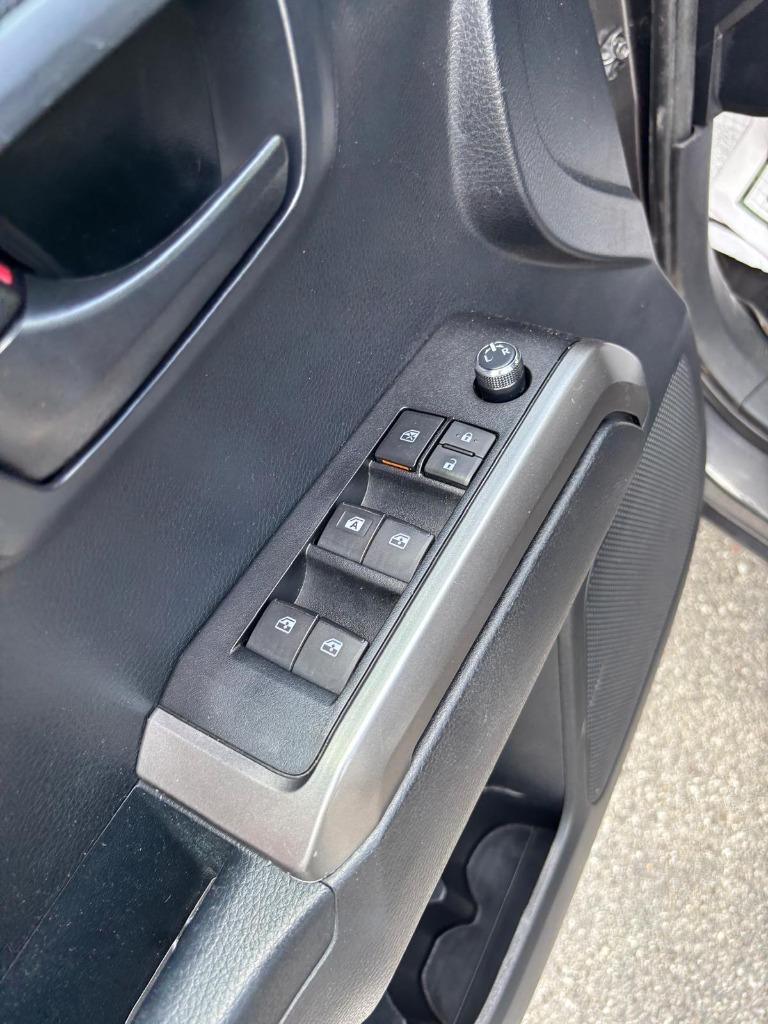 2017 Toyota Tacoma - $28,900