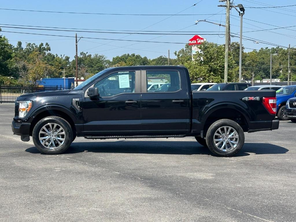 2022 Ford F-150 - $29,900