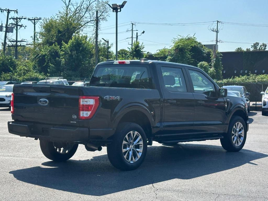 2022 Ford F-150 - $29,900
