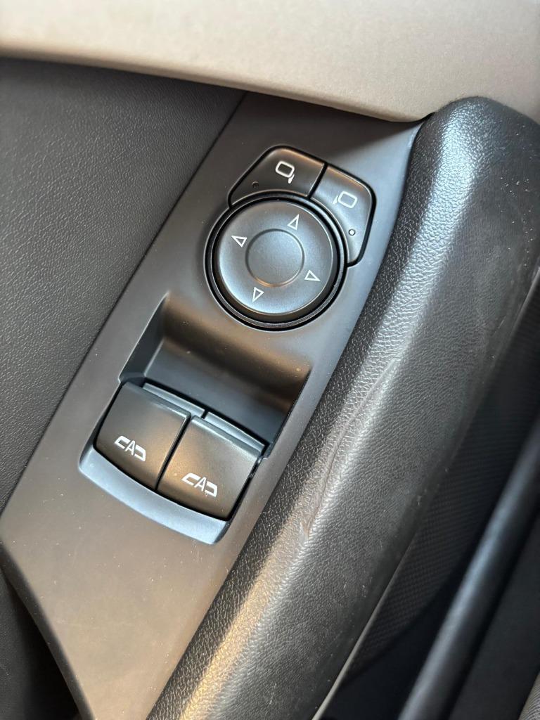 2023 Chevrolet Camaro - $21,900