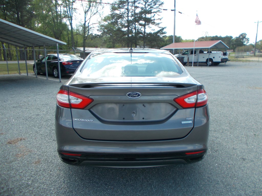 2013 Ford Fusion SE photo