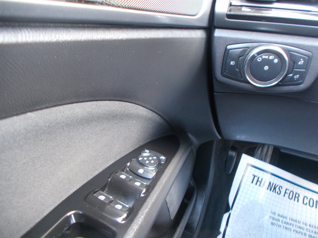 2013 Ford Fusion SE photo
