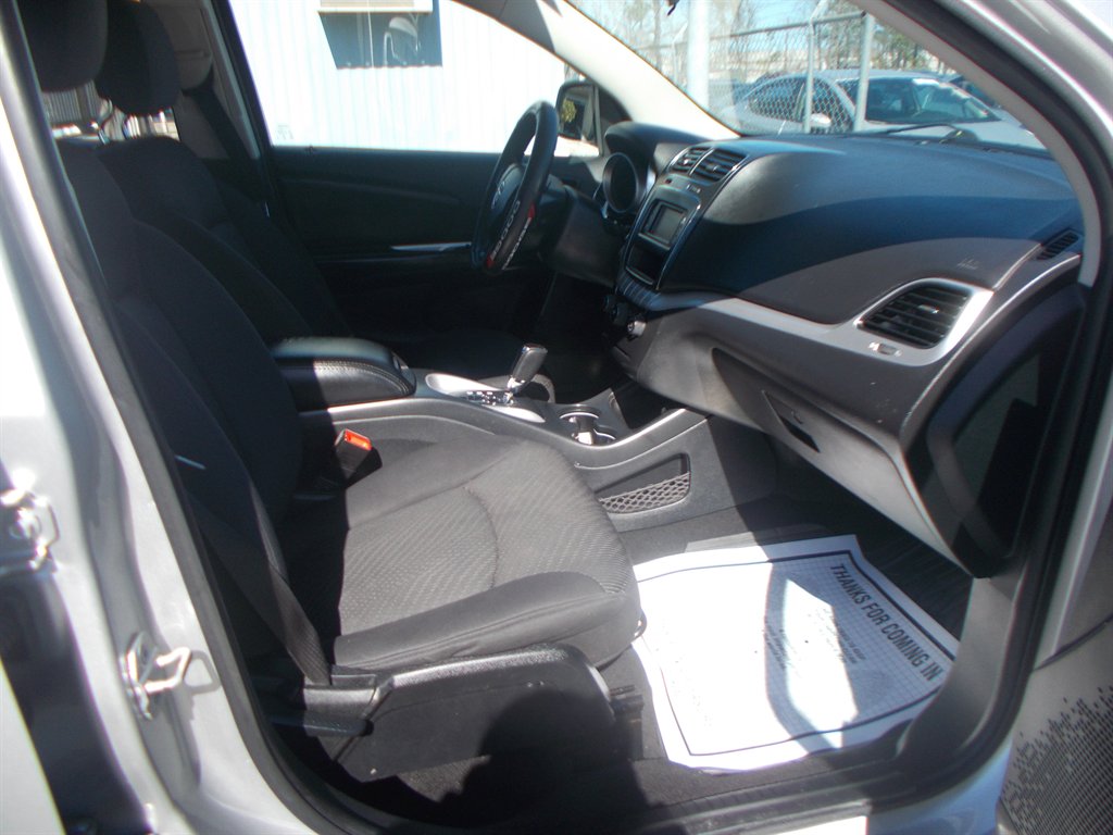 2013 Dodge Journey SE photo