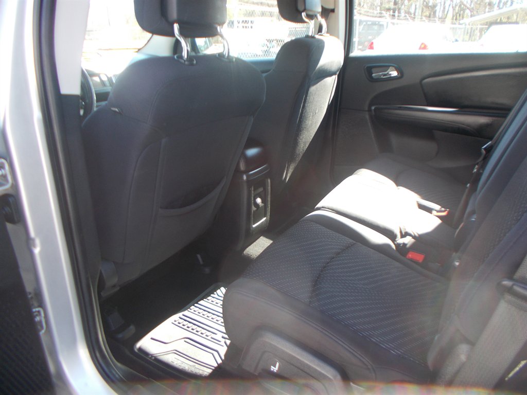 2013 Dodge Journey SE photo