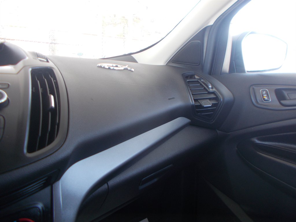 2019 Ford Escape - $11,000