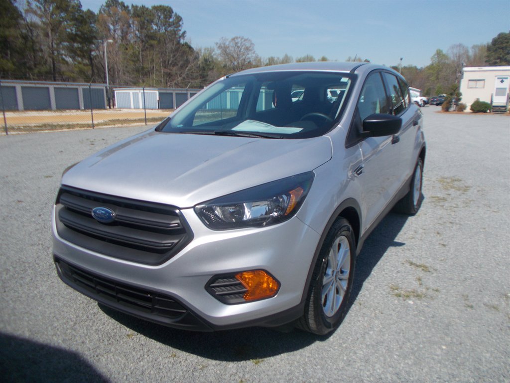 2019 Ford Escape - $11,000
