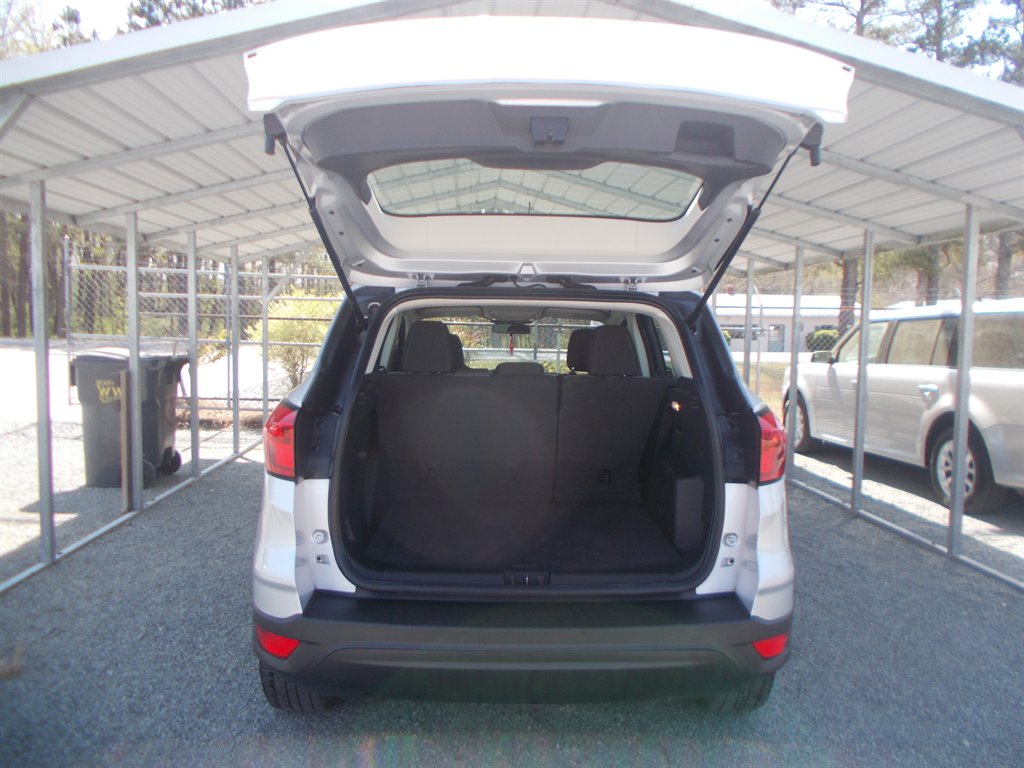 2019 Ford Escape - $11,000