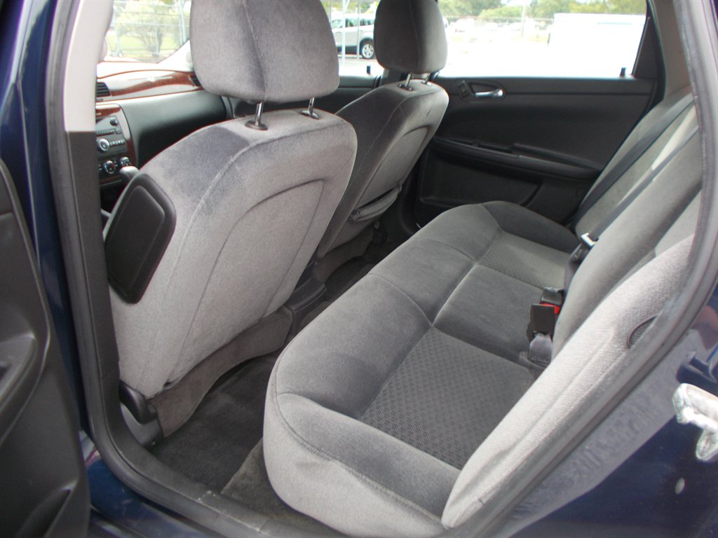 2011 Chevrolet Impala LS Fleet photo