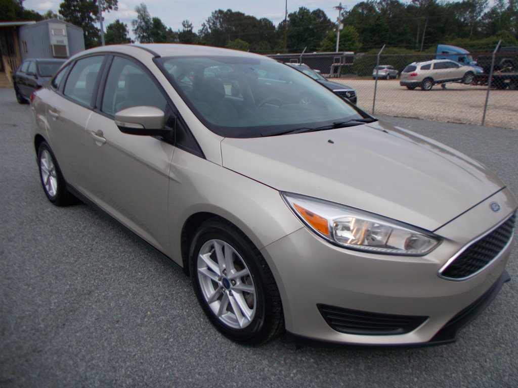2017 Ford Focus - $10,500