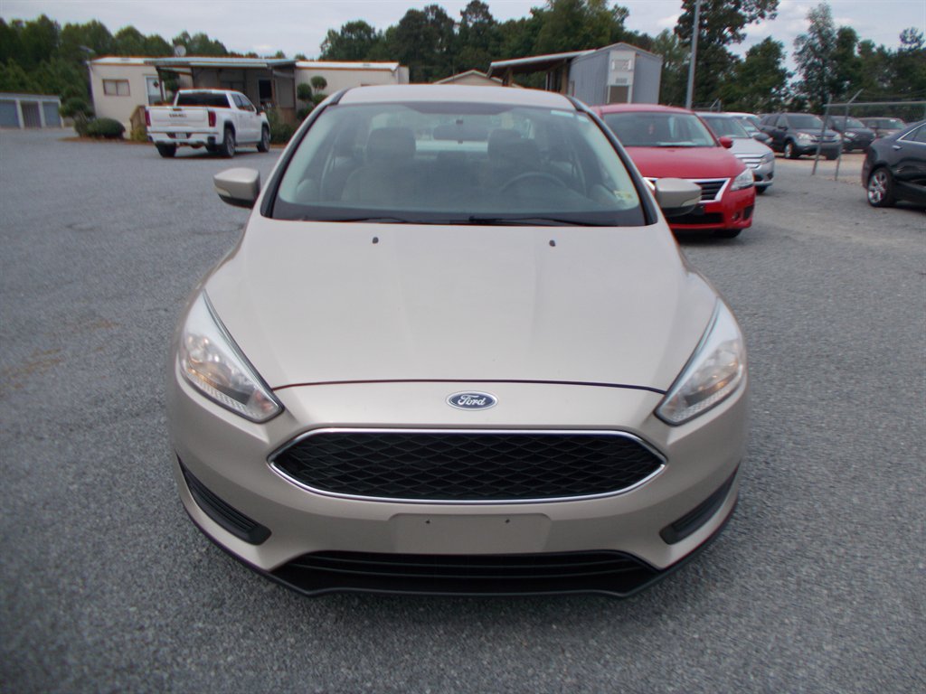 2017 Ford Focus - $10,500