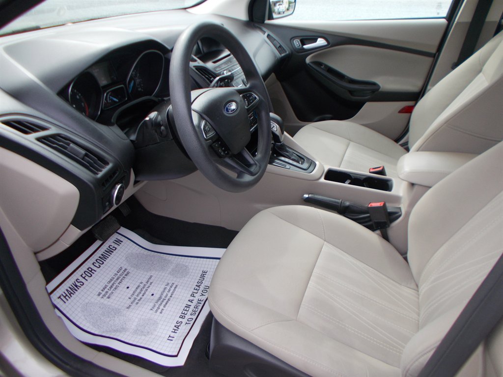 2017 Ford Focus - $10,500