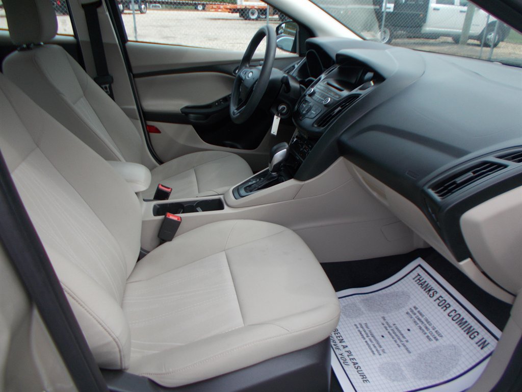 2017 Ford Focus - $10,500
