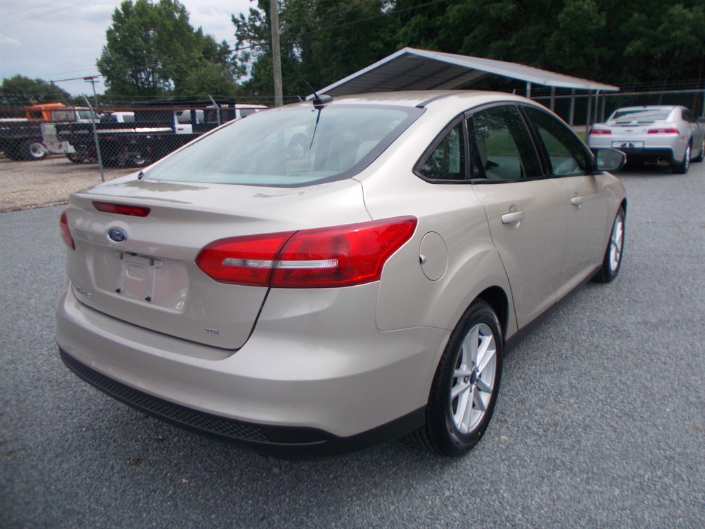 2017 Ford Focus - $10,500
