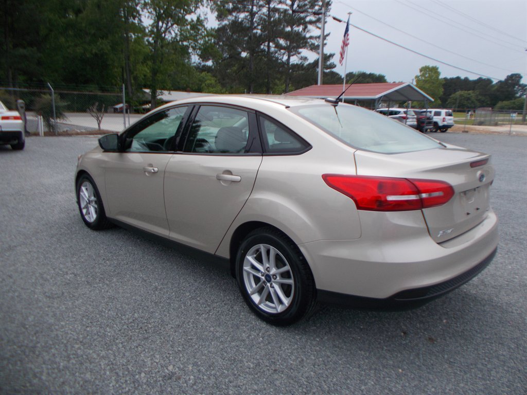 2017 Ford Focus - $10,500