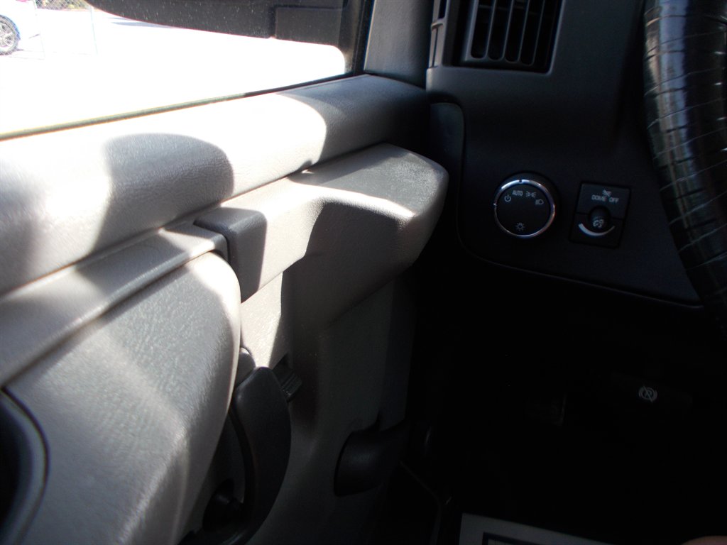 2011 GMC Savana 2500 2500 photo