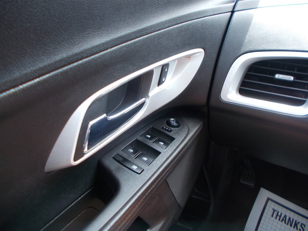 2013 Chevrolet Equinox LS photo