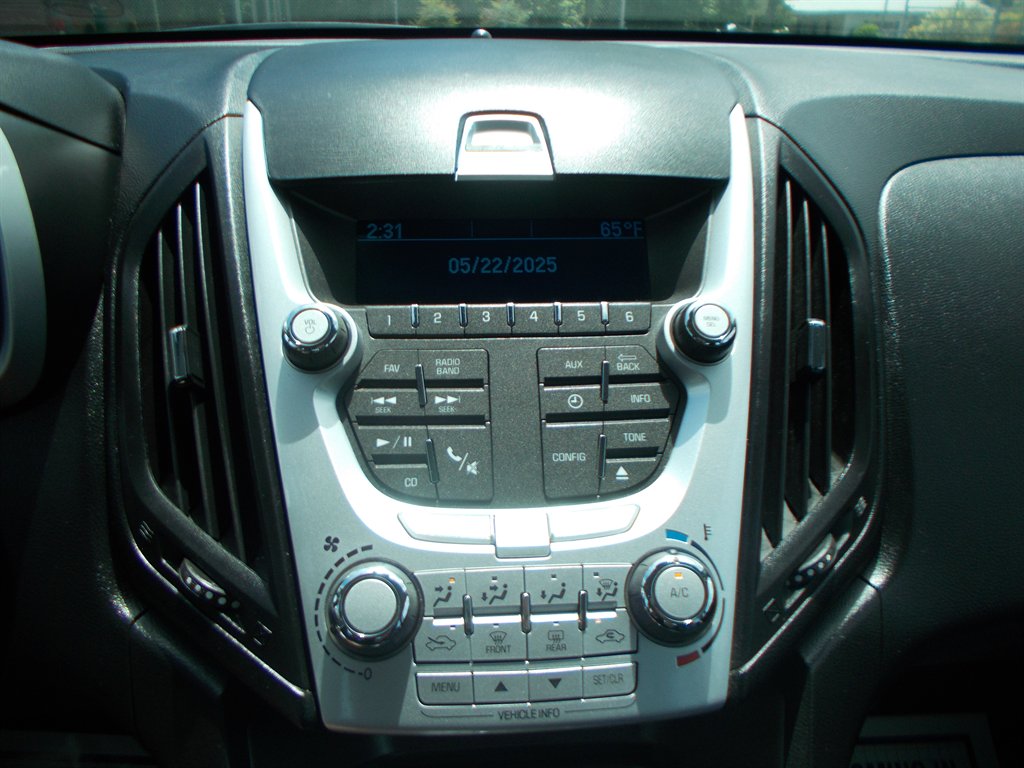 2013 Chevrolet Equinox LS photo